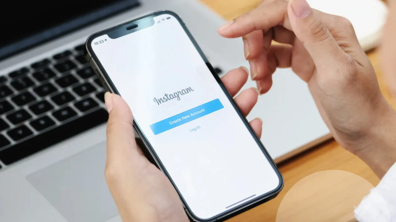 Instagram follower tracker